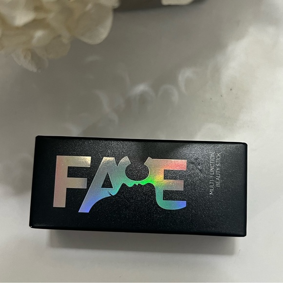 Highlight Contour Stick - Picture 3 of 3